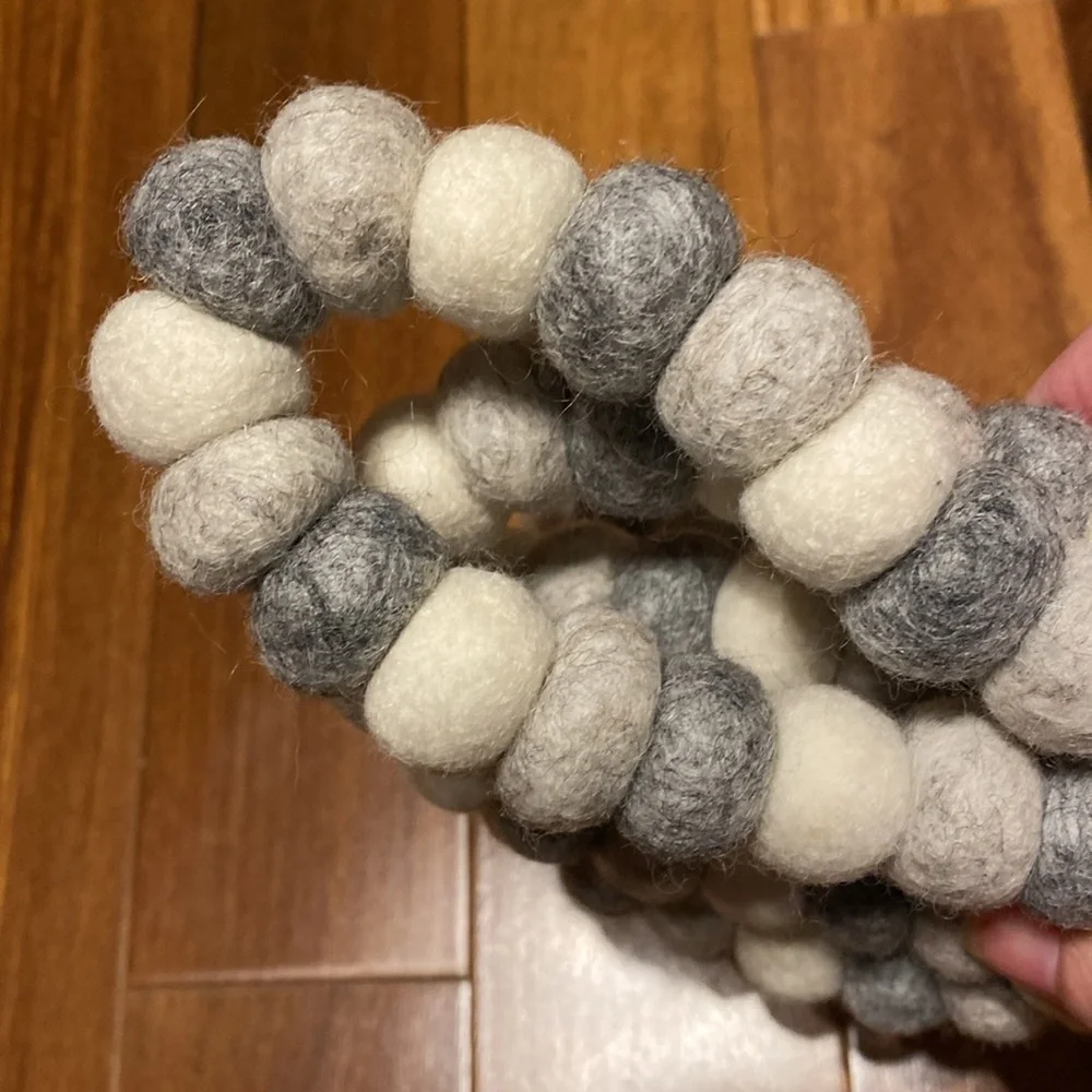 Trader Joe's' Felted Wool Garland Gray & White 9 ft